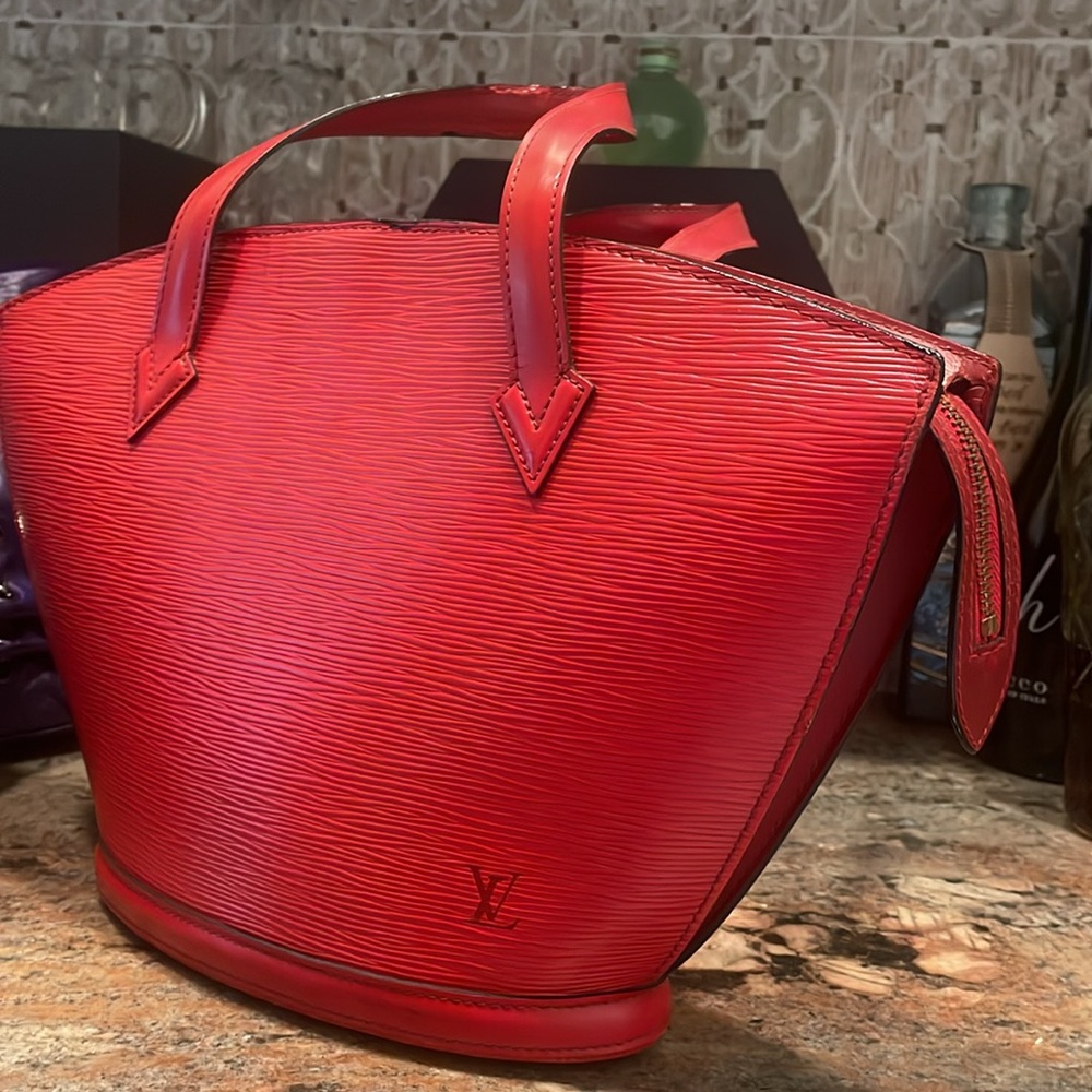 ❤️TRADED❤️Louis Vuitton epi red bb handbag preowned - Picture 1 of 12
